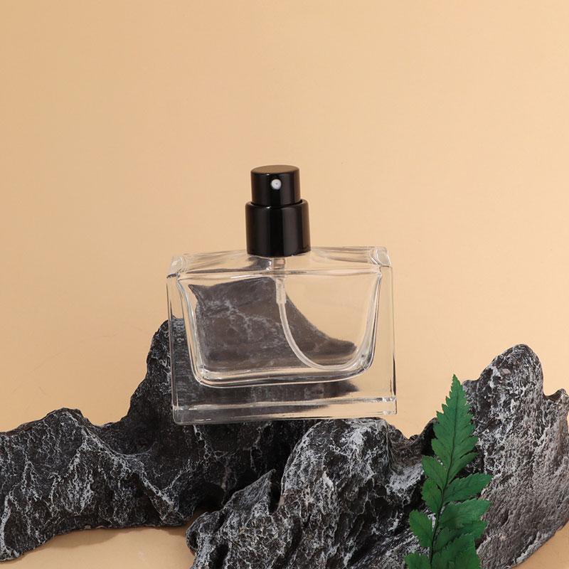 Luxury-Premium-Glass-Perfume-Bottle2