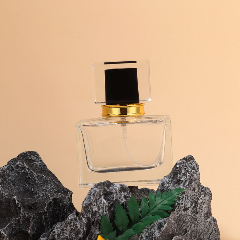 Luxury-Premium-Glass-Perfume-Bottle3