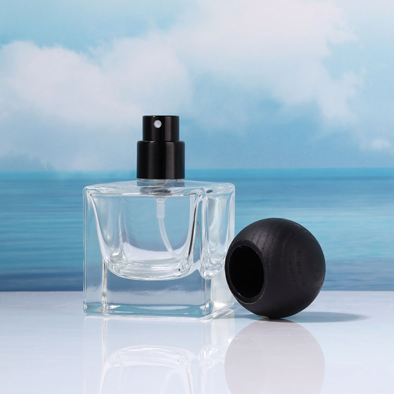 Square-Thick-Bottom-Clear-Glass-Perfume-Bottle3