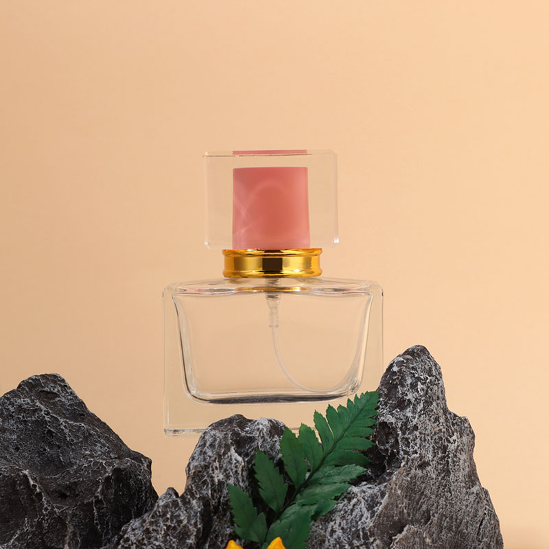 Luxury-Premium-Glass-Perfume-Bottle4