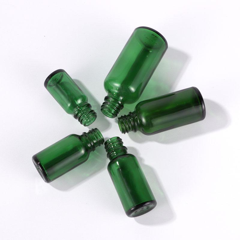 Green-Essential-Oil-Bottles4